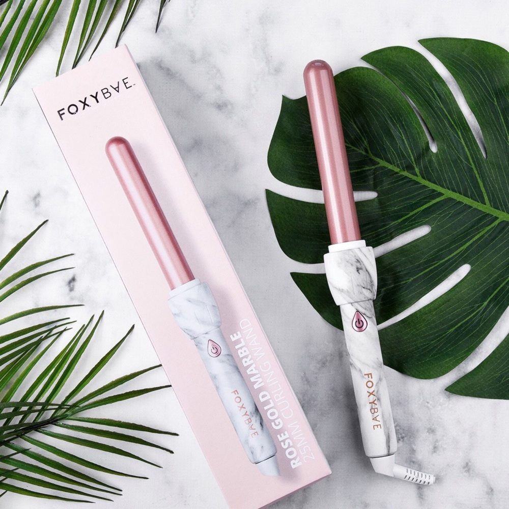Brand new foxy bae travel curler